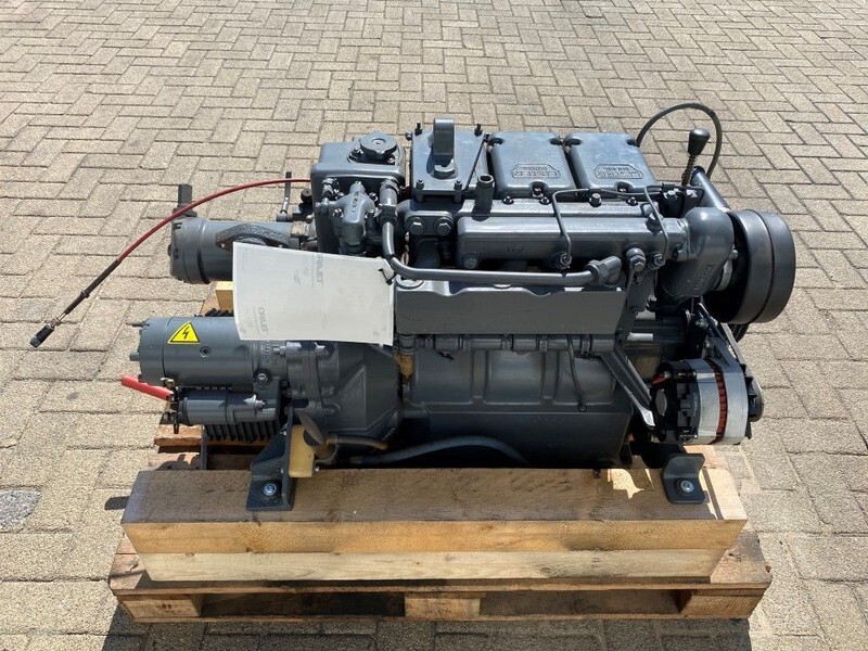 Lister STW 3 35 PK Marine diesel motor met keerkoppeling - Motor: billede 1 Lister STW 3 35 PK Marine diesel motor met keerkoppeling - Motor: billede 1