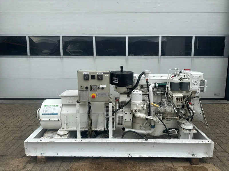 MTU 6R 099 Mercedes Benz OM 366 A 96 kVA Marine generatorset - Strømgenerator: billede 1 MTU 6R 099 Mercedes Benz OM 366 A 96 kVA Marine generatorset - Strømgenerator: billede 1