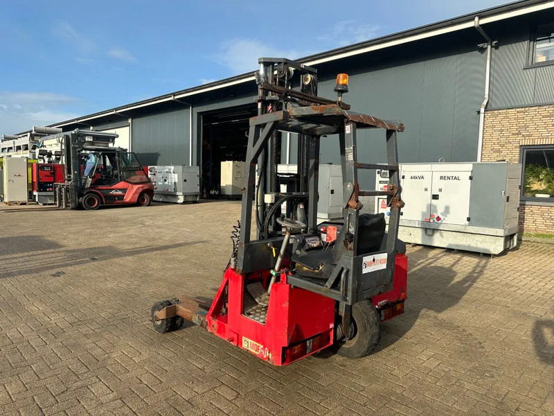 Moffett M4 20.1 Kubota Diesel Kooiaap 2 ton Duplex Sideshift Meeneemheftruck - Medbringertruck: billede 2 Moffett M4 20.1 Kubota Diesel Kooiaap 2 ton Duplex Sideshift Meeneemheftruck - Medbringertruck: billede 2