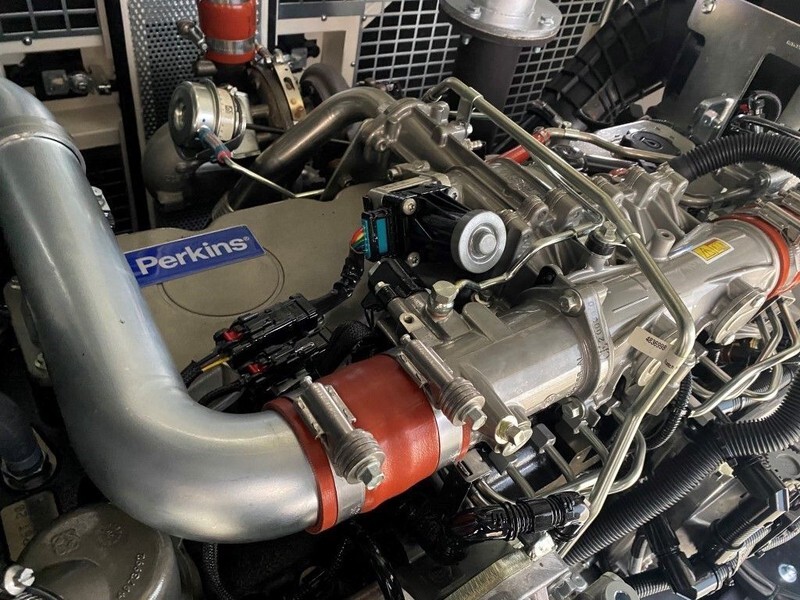 Perkins 275 kVA - 1206D-70TTAG3 Stamford 275 kVA Supersilent generatorset New ! - Strømgenerator: billede 5 Perkins 275 kVA - 1206D-70TTAG3 Stamford 275 kVA Supersilent generatorset New ! - Strømgenerator: billede 5