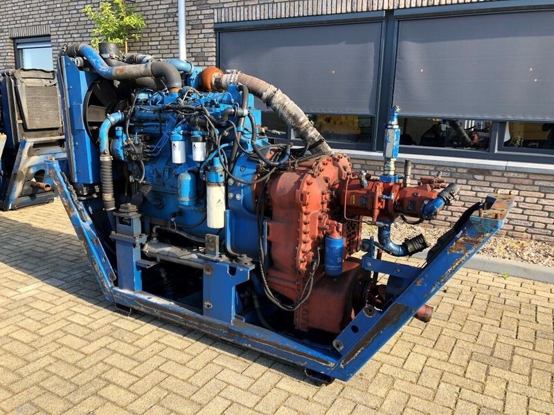 Sisu Valmet Diesel 74.234 ETA 181 HP diesel enine with ZF gearbox - Motor: billede 3 Sisu Valmet Diesel 74.234 ETA 181 HP diesel enine with ZF gearbox - Motor: billede 3