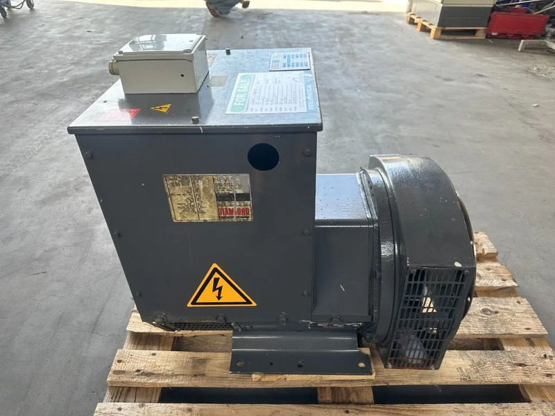 Stamford UC.I224F2 Generatordeel 65 kVA Alternator as New ! - Strømgenerator: billede 1 Stamford UC.I224F2 Generatordeel 65 kVA Alternator as New ! - Strømgenerator: billede 1