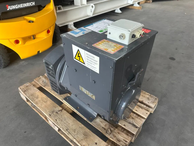 Stamford UC.I224F2 Generatordeel 65 kVA Alternator as New ! - Strømgenerator: billede 5 Stamford UC.I224F2 Generatordeel 65 kVA Alternator as New ! - Strømgenerator: billede 5