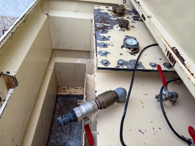 Tolsma Kiwa IBC 1150 liter Dieseltank Milieutank - Skibscontainer: billede 3 Tolsma Kiwa IBC 1150 liter Dieseltank Milieutank - Skibscontainer: billede 3