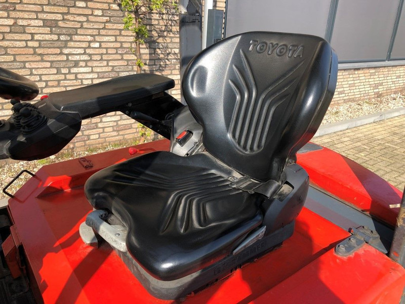 Toyota 1.6 ton Triplex Freelift Sideshift Elektra Heftruck - El gaffeltruck: billede 4 Toyota 1.6 ton Triplex Freelift Sideshift Elektra Heftruck - El gaffeltruck: billede 4