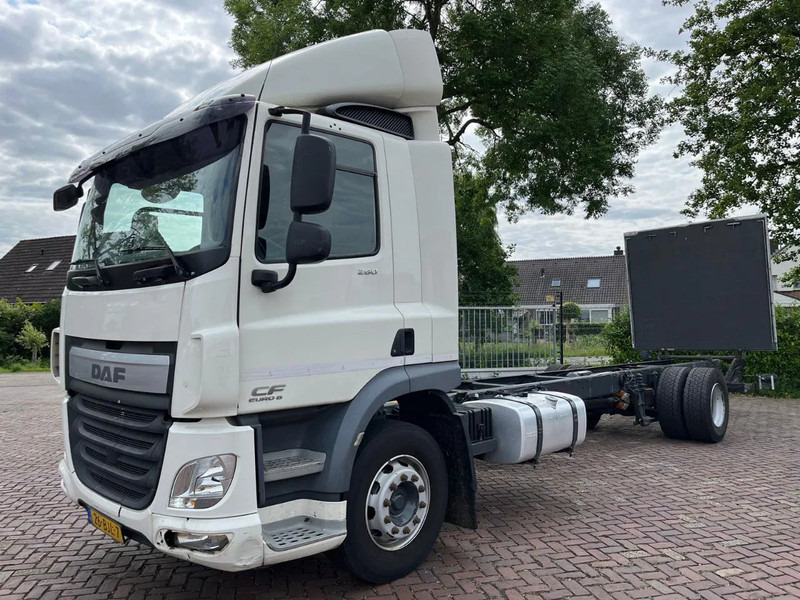 DAF CF 260 CF 260 FA CHASSIS CABINE EURO 6 - Lastbil chassis: billede 1 DAF CF 260 CF 260 FA CHASSIS CABINE EURO 6 - Lastbil chassis: billede 1