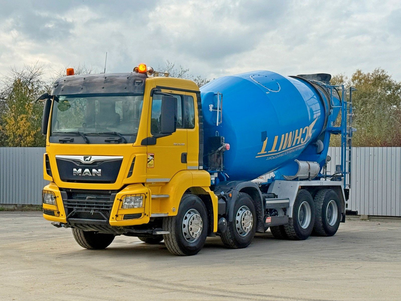 MAN TGS 32.420 * BETONMISCHER / 8x4 - Betonbil: billede 2 MAN TGS 32.420 * BETONMISCHER / 8x4 - Betonbil: billede 2