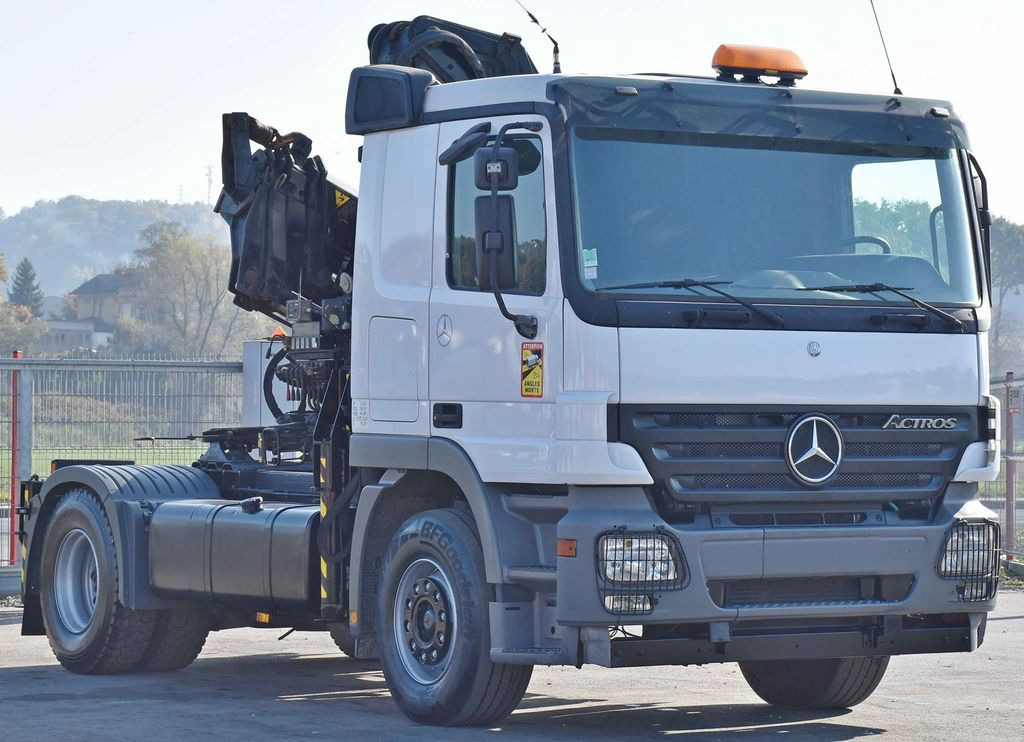 Mercedes-Benz ACTROS 1844 * Sattelzugmaschine *HIAB 330-5/FUNK Mercedes-Benz ACTROS 1844 * Sattelzugmaschine *HIAB 330-5/FUNK - Lastbil med kran, Trækker: billede 3 Mercedes-Benz ACTROS 1844 * Sattelzugmaschine *HIAB 330-5/FUNK Mercedes-Benz ACTROS 1844 * Sattelzugmaschine *HIAB 330-5/FUNK - Lastbil med kran, Trækker: billede 3