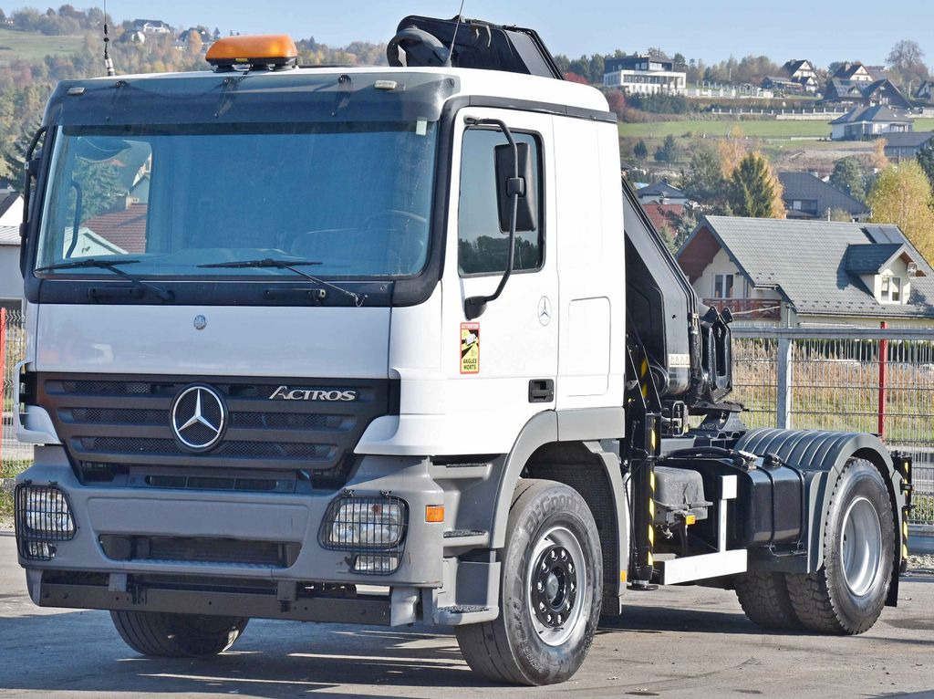 Mercedes-Benz ACTROS 1844 * Sattelzugmaschine *HIAB 330-5/FUNK Mercedes-Benz ACTROS 1844 * Sattelzugmaschine *HIAB 330-5/FUNK - Lastbil med kran, Trækker: billede 4 Mercedes-Benz ACTROS 1844 * Sattelzugmaschine *HIAB 330-5/FUNK Mercedes-Benz ACTROS 1844 * Sattelzugmaschine *HIAB 330-5/FUNK - Lastbil med kran, Trækker: billede 4