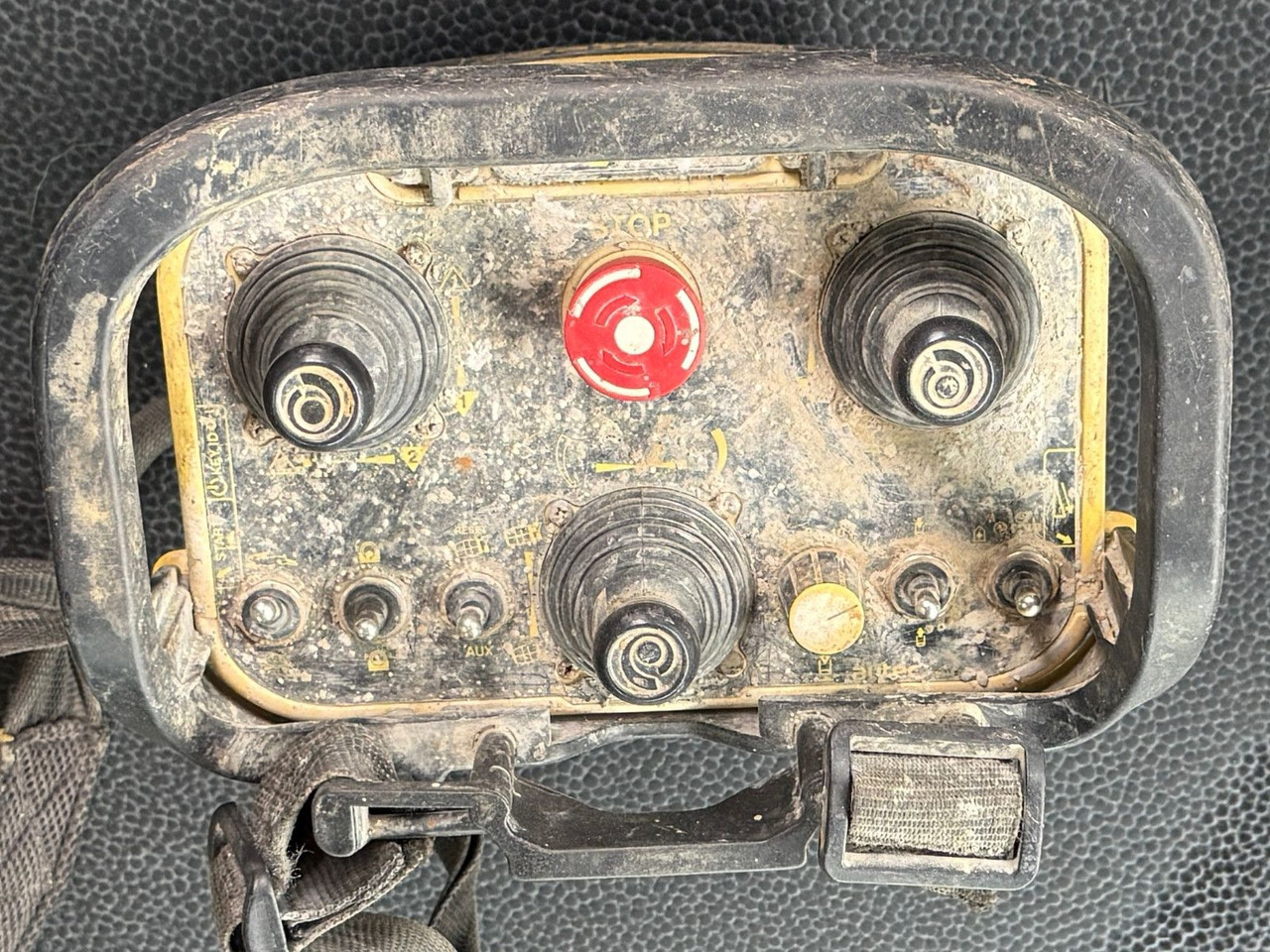 Leje en Mercedes-Benz ACTROS 3241 * Betonpumpe 24 m + FUNK / 8x4 Mercedes-Benz ACTROS 3241 * Betonpumpe 24 m + FUNK / 8x4: billede 9 Leje en Mercedes-Benz ACTROS 3241 * Betonpumpe 24 m + FUNK / 8x4 Mercedes-Benz ACTROS 3241 * Betonpumpe 24 m + FUNK / 8x4: billede 9