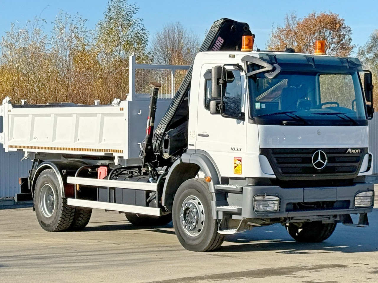 Mercedes-Benz AXOR 1833 * HIAB 144 B - 3 HIDUO + FUNK * TOP - Tipvogn lastbil, Lastbil med kran: billede 4 Mercedes-Benz AXOR 1833 * HIAB 144 B - 3 HIDUO + FUNK * TOP - Tipvogn lastbil, Lastbil med kran: billede 4