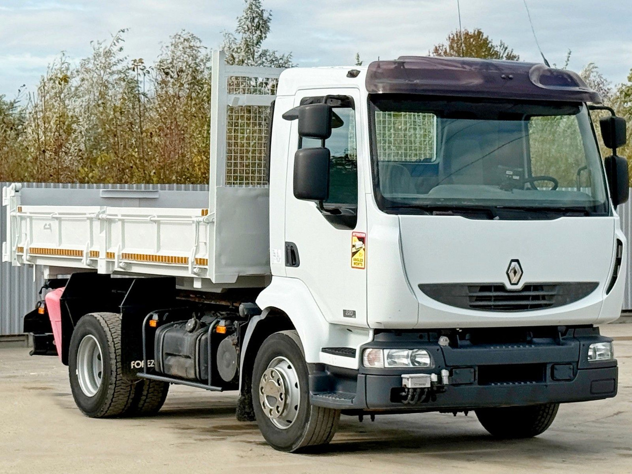 Renault MIDLUM 220 DCI *KIPPER 3,80m * BORDMATIC - Tipvogn lastbil, Lastbil med kran: billede 3 Renault MIDLUM 220 DCI *KIPPER 3,80m * BORDMATIC - Tipvogn lastbil, Lastbil med kran: billede 3