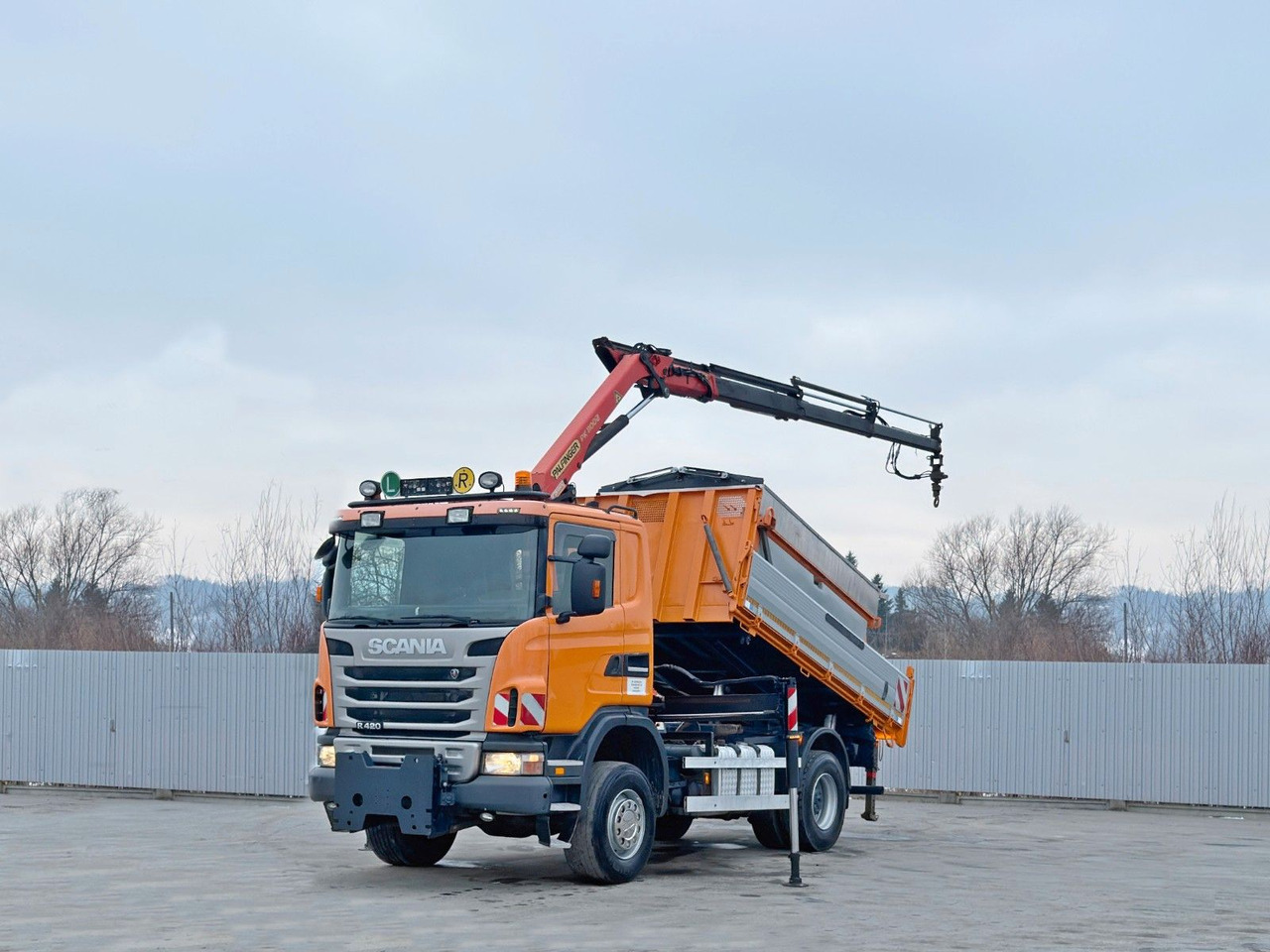 Scania R 420 * PK 11002/FUNK * sandblaste - Tipvogn lastbil, Lastbil med kran: billede 2 Scania R 420 * PK 11002/FUNK * sandblaste - Tipvogn lastbil, Lastbil med kran: billede 2