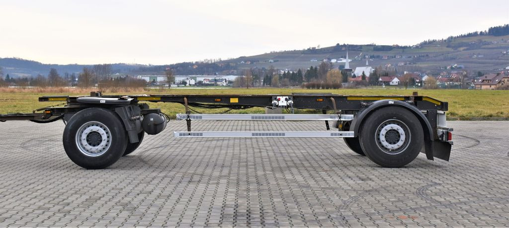 Schmitz Cargobull Anhänger 6,90m * TOPZUSTAND ! Schmitz Cargobull Anhänger 6,90m * TOPZUSTAND ! - Chassis påhængsvogn: billede 4 Schmitz Cargobull Anhänger 6,90m * TOPZUSTAND ! Schmitz Cargobull Anhänger 6,90m * TOPZUSTAND ! - Chassis påhængsvogn: billede 4