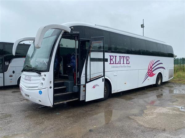 2010 Volvo B9r Caetano Levante Euro 5 70 seater - Turistbus: billede 1 2010 Volvo B9r Caetano Levante Euro 5 70 seater - Turistbus: billede 1