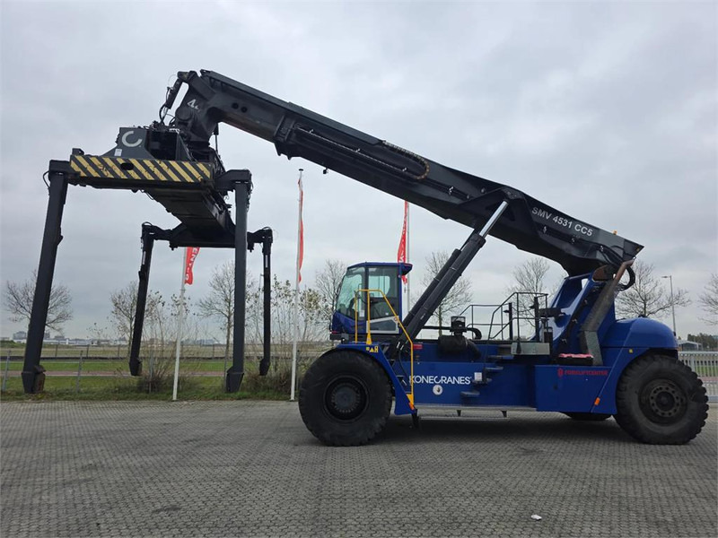 KONECRANES SMV 4531 CC5 - Reach stacker: billede 2 KONECRANES SMV 4531 CC5 - Reach stacker: billede 2