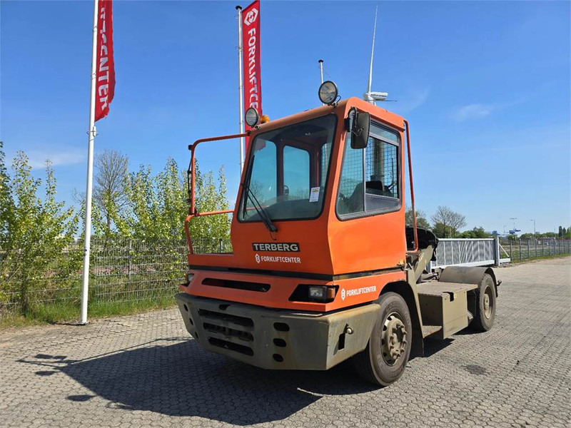 Terberg YT182 - Terminaltraktor: billede 2 Terberg YT182 - Terminaltraktor: billede 2