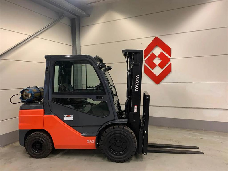 Toyota 02-8FGJF35 - Gas gaffeltruck: billede 1 Toyota 02-8FGJF35 - Gas gaffeltruck: billede 1