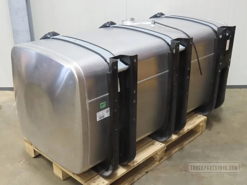 MAN Fuel System Brandstoftank + steunen 710L - Brændstoftank for Lastbil: billede 2 MAN Fuel System Brandstoftank + steunen 710L - Brændstoftank for Lastbil: billede 2