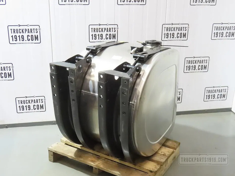 Volvo 21516442 Brandstoftank + steunen 240L - Brændstoftank for Lastbil: billede 2 Volvo 21516442 Brandstoftank + steunen 240L - Brændstoftank for Lastbil: billede 2