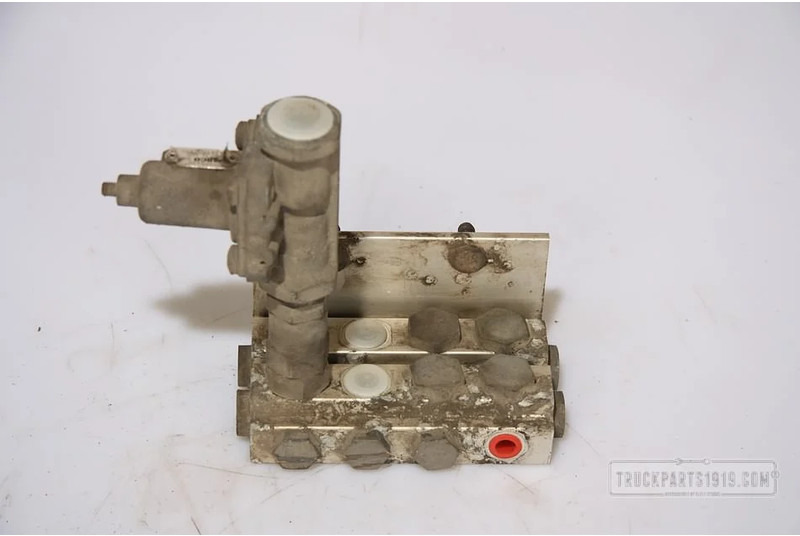 Volvo Compressed Air System Overloopklep Volvo - Ventil for Lastbil: billede 1 Volvo Compressed Air System Overloopklep Volvo - Ventil for Lastbil: billede 1