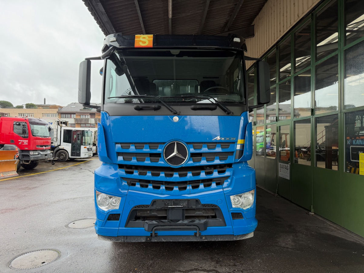 MERCEDES Arocs 4451 - Tipvogn lastbil: billede 3 MERCEDES Arocs 4451 - Tipvogn lastbil: billede 3
