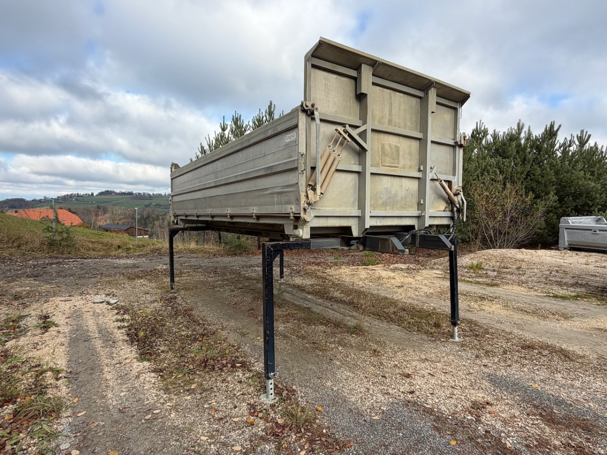 RENAULT C520 8x4 Wechselsystem Siloki + Kipper - Tipvogn lastbil: billede 3 RENAULT C520 8x4 Wechselsystem Siloki + Kipper - Tipvogn lastbil: billede 3