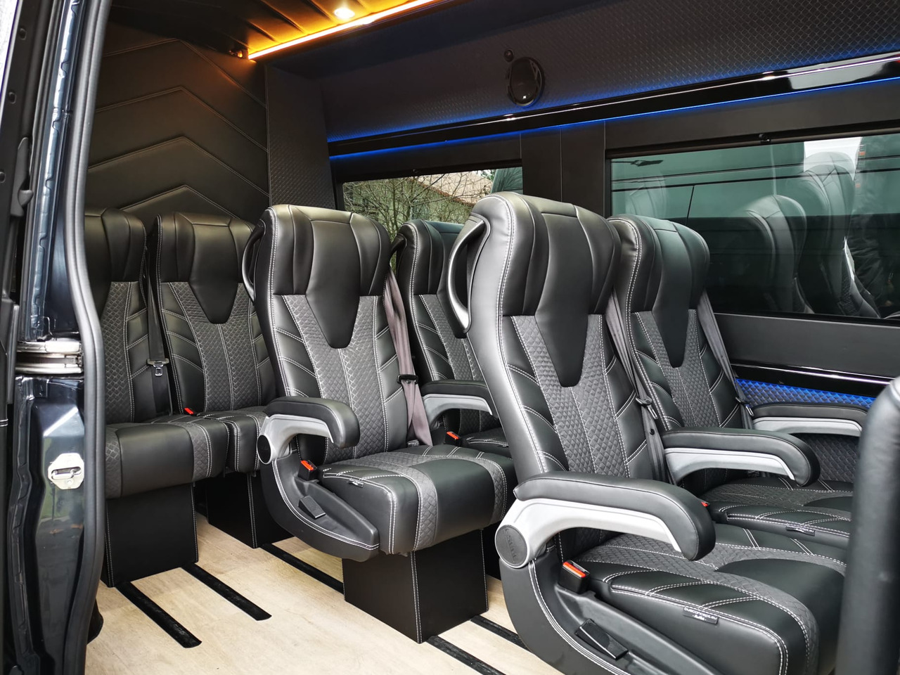 Mercedes Sprinter 319 9 Sitzer L2H1 - Persontransport, Mandskabsbil: billede 5 Mercedes Sprinter 319 9 Sitzer L2H1 - Persontransport, Mandskabsbil: billede 5
