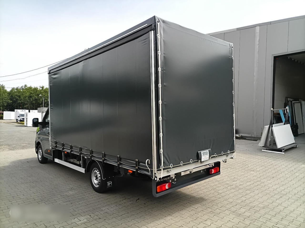 Renault Master 170 8 Pal Dachspoiler - Varebil med presenning: billede 2 Renault Master 170 8 Pal Dachspoiler - Varebil med presenning: billede 2