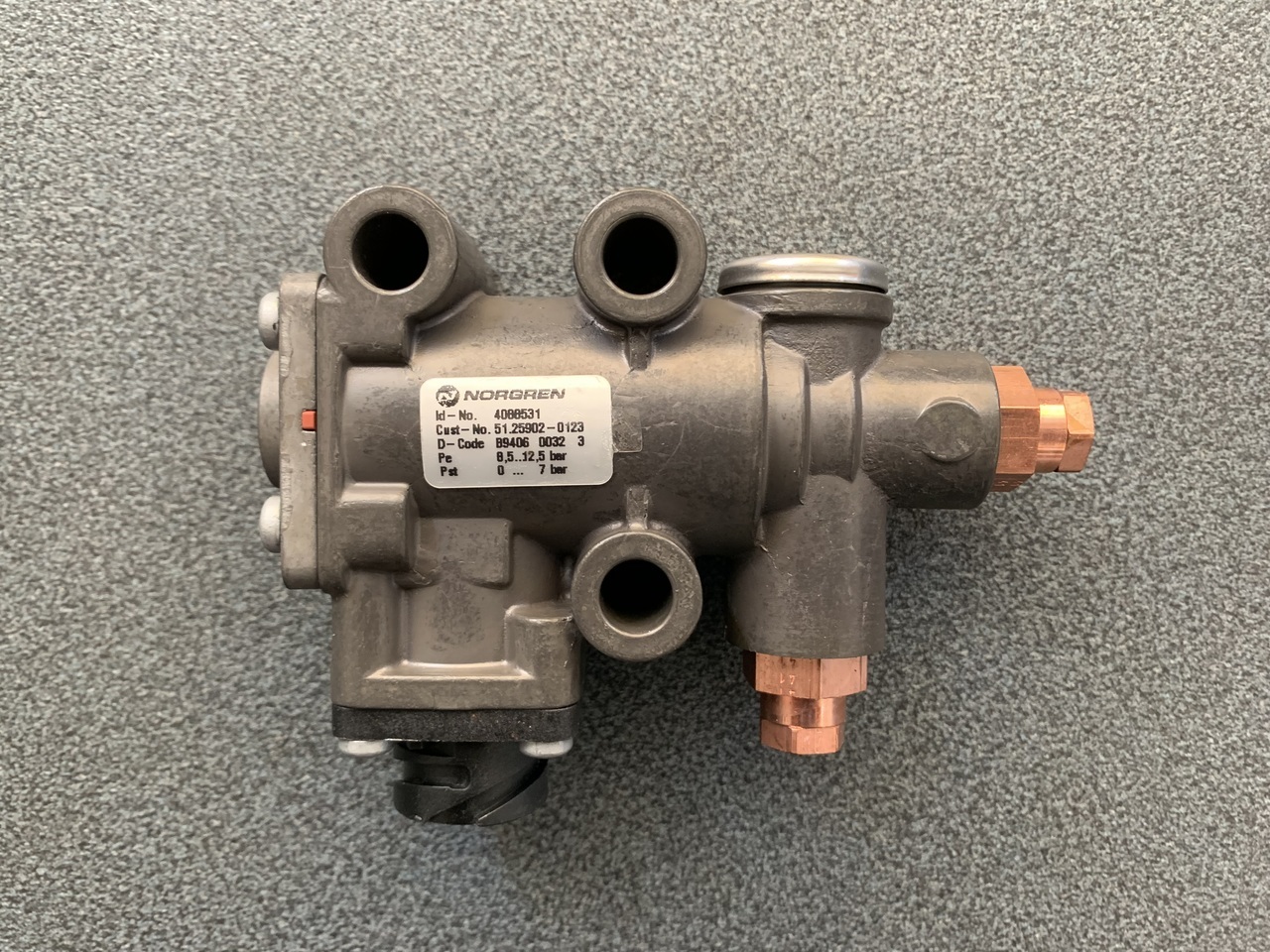 EXHAUST GAS RECIRCULATION CONTROL VALVE MAN TGA - Bremseventil for Lastbil: billede 1 EXHAUST GAS RECIRCULATION CONTROL VALVE MAN TGA - Bremseventil for Lastbil: billede 1