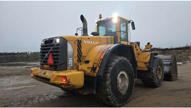 Volvo L220E - Gummihjulslæsser: billede 1 Volvo L220E - Gummihjulslæsser: billede 1