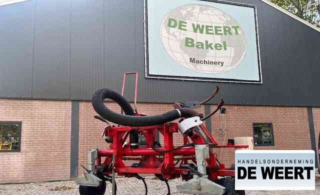 Bouwland bemester 4.80 , cultivator 4.80 - Gyllenedfælder: billede 1 Bouwland bemester 4.80 , cultivator 4.80 - Gyllenedfælder: billede 1