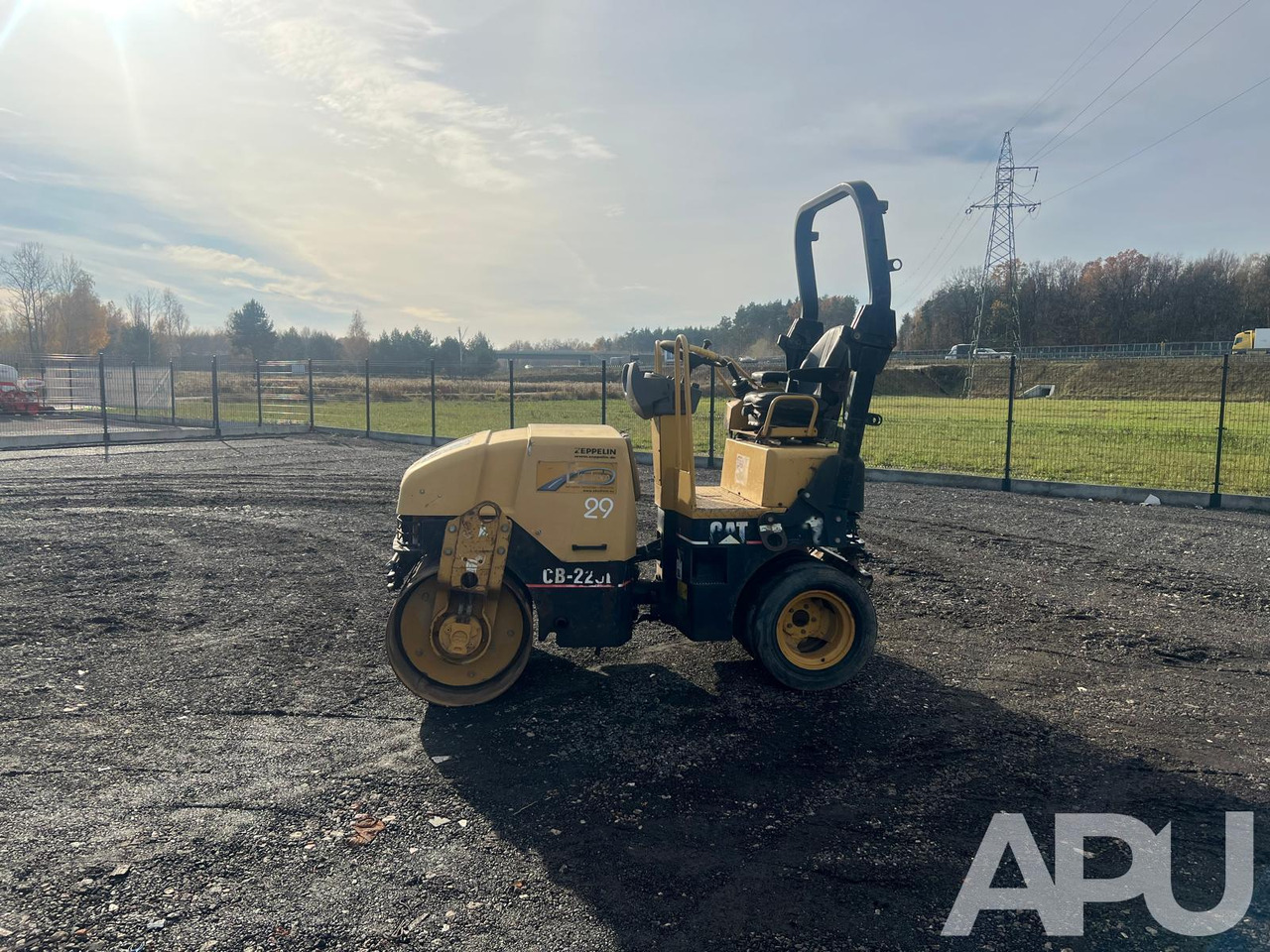 CATERPILLAR CB-225E - Tromle: billede 2 CATERPILLAR CB-225E - Tromle: billede 2