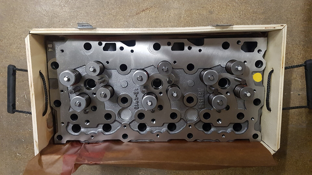 DAF XF95 EURO 3 ASSEMBLED CYLINDER HEAD FULL VALVE 1671514 - Motorhoved for Lastbil: billede 2 DAF XF95 EURO 3 ASSEMBLED CYLINDER HEAD FULL VALVE 1671514 - Motorhoved for Lastbil: billede 2