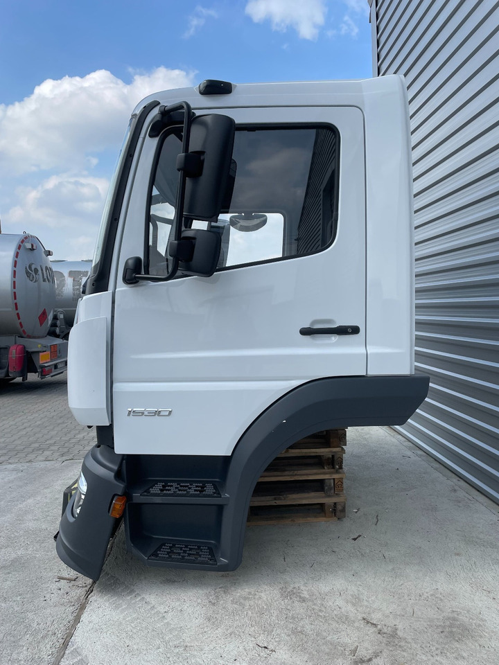 MB ATEGO CABINE EURO 6 TUNEL VOOR 6 CYL.MOTOR INCL. SEAT 000074A - Førerhus for Lastbil: billede 5 MB ATEGO CABINE EURO 6 TUNEL VOOR 6 CYL.MOTOR INCL. SEAT 000074A - Førerhus for Lastbil: billede 5