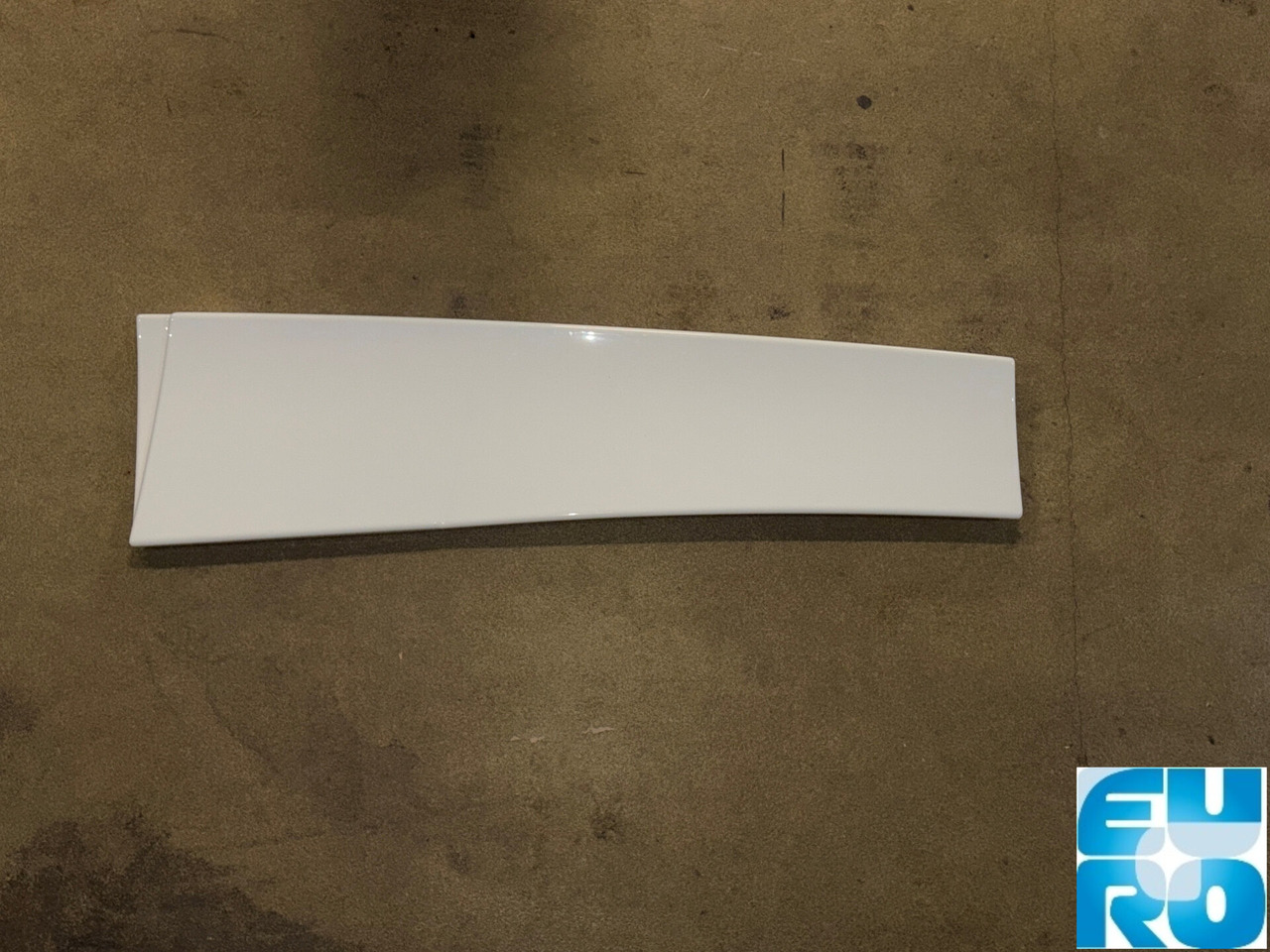VOLVO FH4 DEFLECTOR RECHTS GEBRUIKT 84203637U - Skærm for Lastbil: billede 1 VOLVO FH4 DEFLECTOR RECHTS GEBRUIKT 84203637U - Skærm for Lastbil: billede 1
