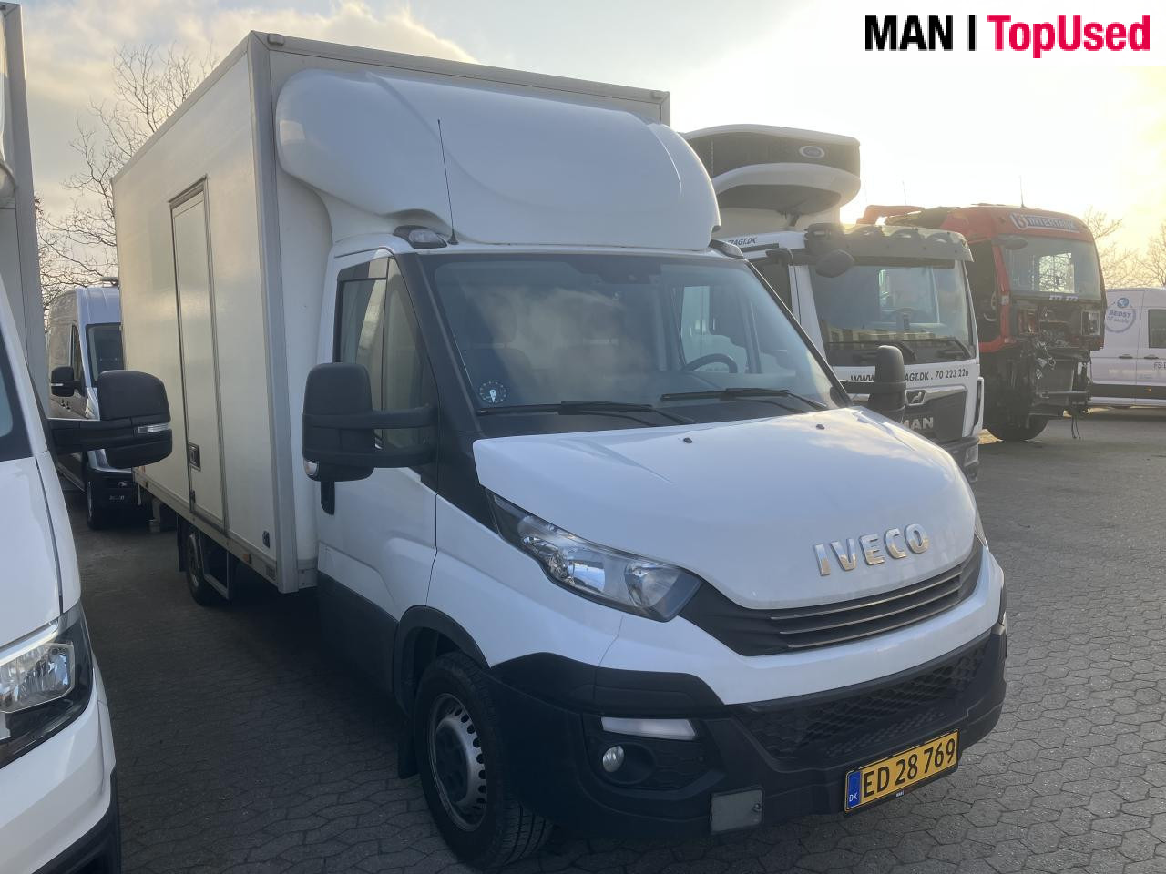 IVECO 35S16 - Varebil med kasse: billede 2 IVECO 35S16 - Varebil med kasse: billede 2