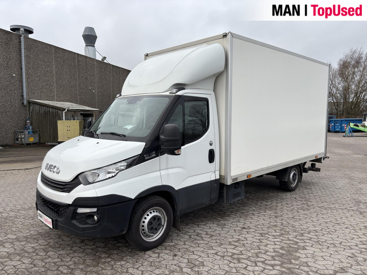 IVECO 35S16 - Varebil med kasse: billede 1 IVECO 35S16 - Varebil med kasse: billede 1