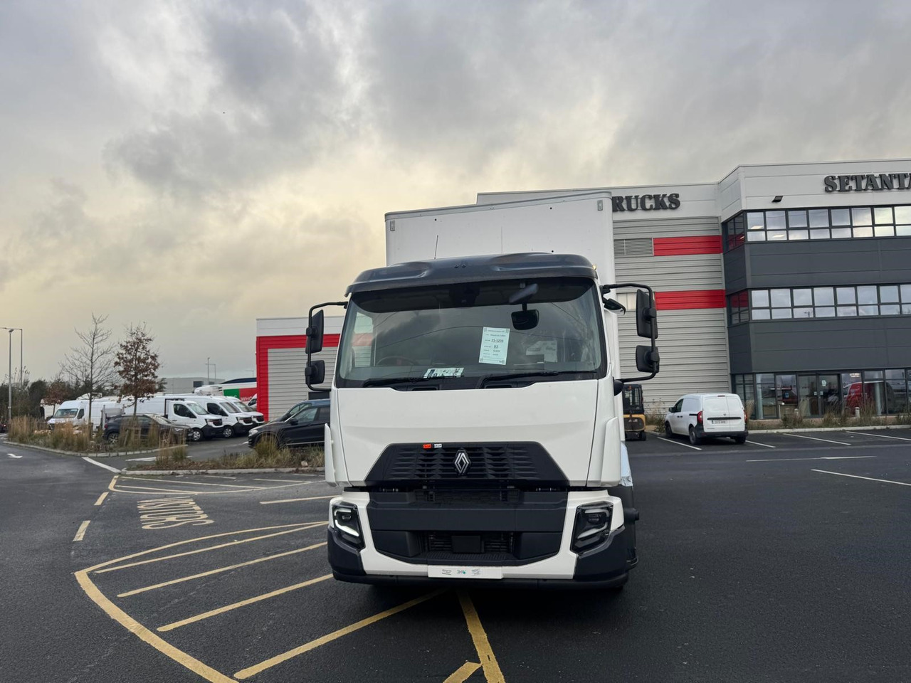 Renault Trucks D 18 Wide 4×2 with Chereau Body - Lastbil varevogn: billede 2 Renault Trucks D 18 Wide 4×2 with Chereau Body - Lastbil varevogn: billede 2