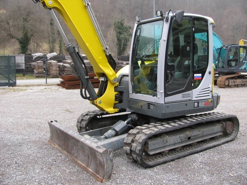 Wacker Neuson EZ 80 POWERTILLT + grajfer - Minigravemaskine: billede 2 Wacker Neuson EZ 80 POWERTILLT + grajfer - Minigravemaskine: billede 2