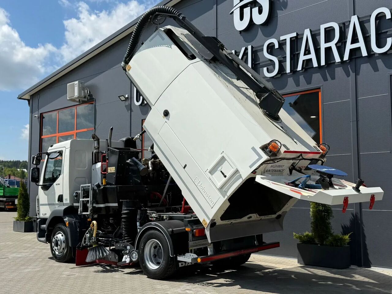 DAF LF 15.230 - Fejebil: billede 2 DAF LF 15.230 - Fejebil: billede 2