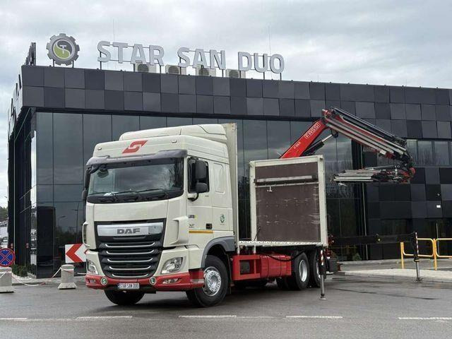 DAF XF 440 6x2 Fassi F365 FLY JIBCranePallet Grippe - Lastbil med lad, Lastbil med kran: billede 1 DAF XF 440 6x2 Fassi F365 FLY JIBCranePallet Grippe - Lastbil med lad, Lastbil med kran: billede 1