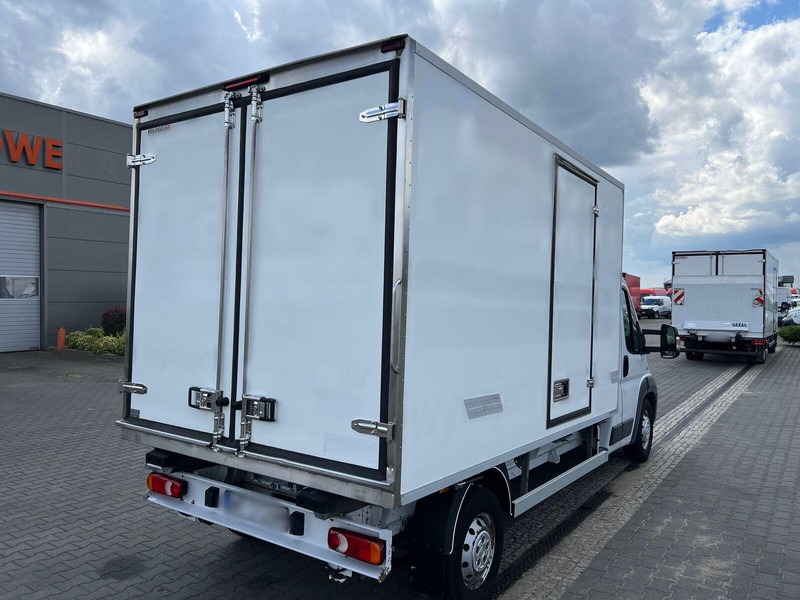 Fiat Ducato Kontener Chłodnia/Mroźnia 3x Drzwi 230V Salon PL - Kølebil: billede 4 Fiat Ducato Kontener Chłodnia/Mroźnia 3x Drzwi 230V Salon PL - Kølebil: billede 4
