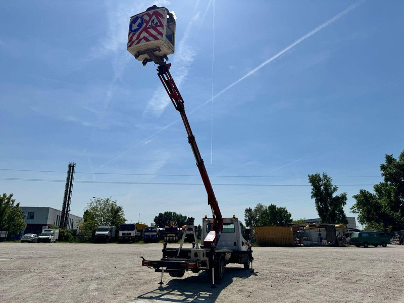 Iveco 35-140 S - Ruthmann 145TJ Lifting Basket - Lastbil med mandskabslift: billede 3 Iveco 35-140 S - Ruthmann 145TJ Lifting Basket - Lastbil med mandskabslift: billede 3