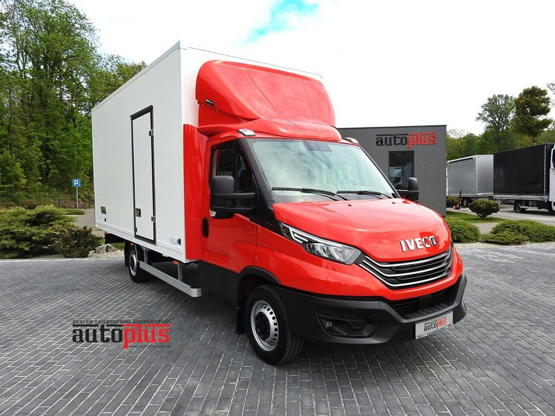 Iveco DAILY 35S18 NOWY KONTENER 10 PALET TEMPOMAT NAWIGACJA KLIMATYZAC - Varebil med kasse: billede 1 Iveco DAILY 35S18 NOWY KONTENER 10 PALET TEMPOMAT NAWIGACJA KLIMATYZAC - Varebil med kasse: billede 1