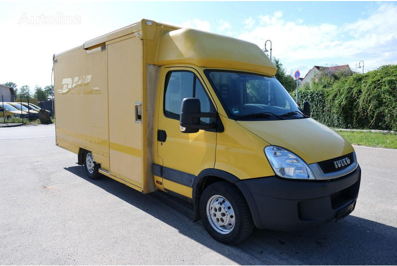 Iveco Daily 35 S11 koffer - Varebil med kasse: billede 2 Iveco Daily 35 S11 koffer - Varebil med kasse: billede 2