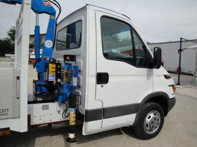 Iveco Daily 35C11 - flatbed+crane - Lastbil med lad, Lastbil med kran: billede 5 Iveco Daily 35C11 - flatbed+crane - Lastbil med lad, Lastbil med kran: billede 5