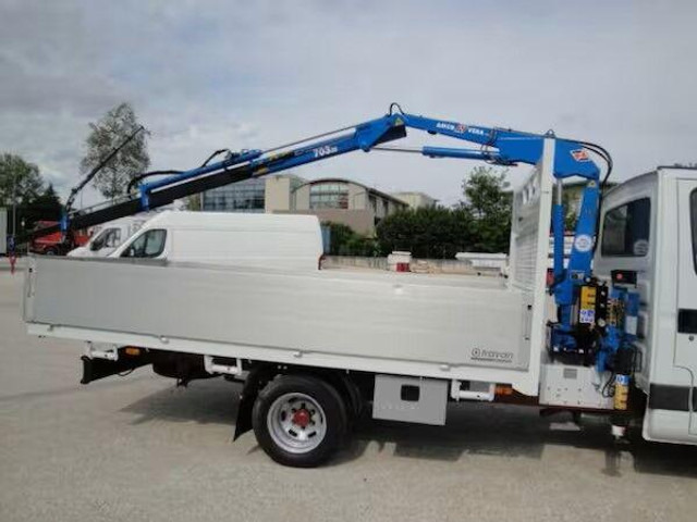 Iveco Daily 35C11 - flatbed+crane - Lastbil med lad, Lastbil med kran: billede 4 Iveco Daily 35C11 - flatbed+crane - Lastbil med lad, Lastbil med kran: billede 4