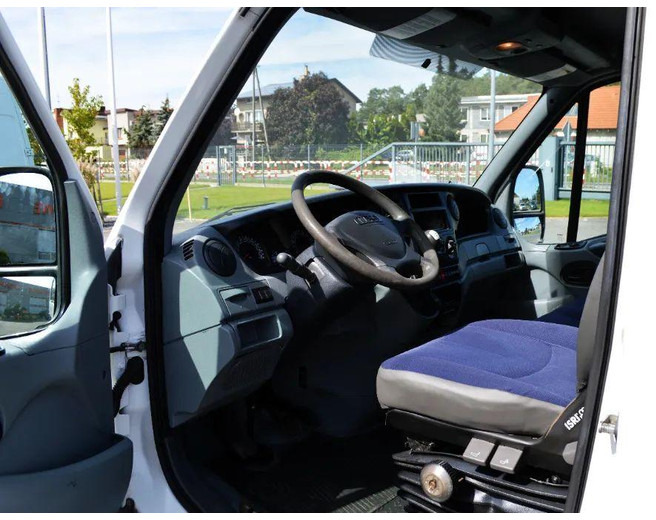 Minibus, Persontransport Iveco Daily 35C15 Furgon L4H3 Brygadówka 6-seater Doka Doubel Cabin: billede 8