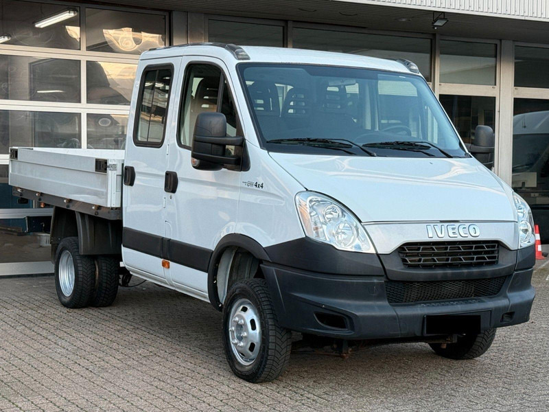 Iveco Daily 35C15 flatbed - Ladbil, Mandskabsbil: billede 3 Iveco Daily 35C15 flatbed - Ladbil, Mandskabsbil: billede 3